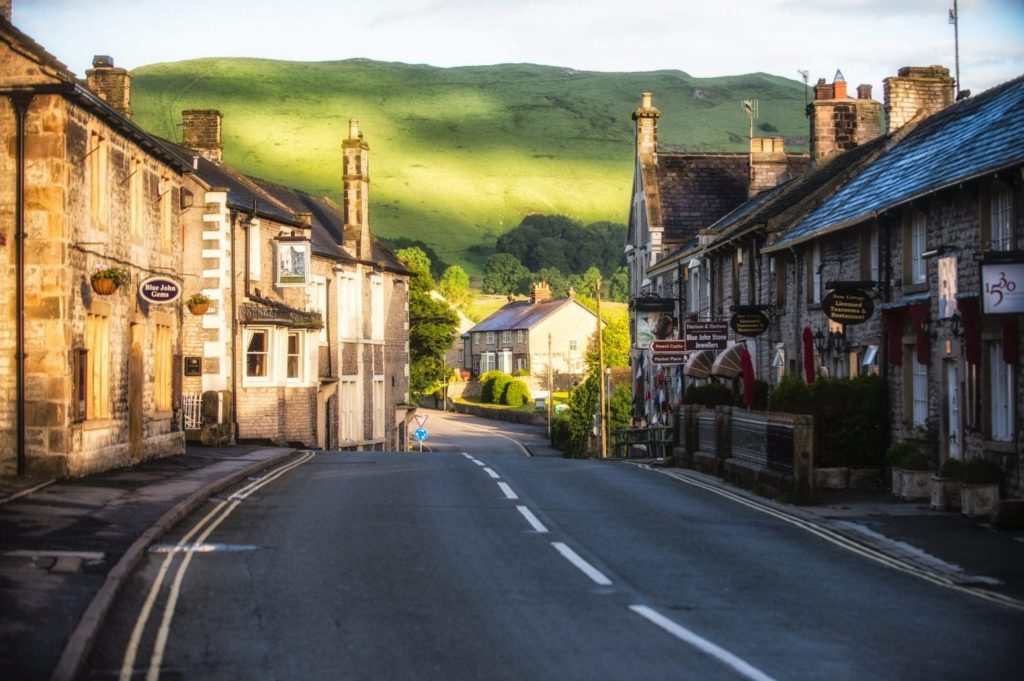 Perfect Peak District Days Out: Castleton