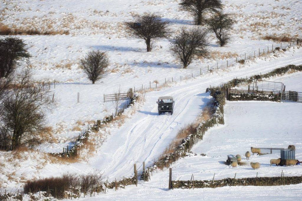 Peak District Weather Webcams – SNOW